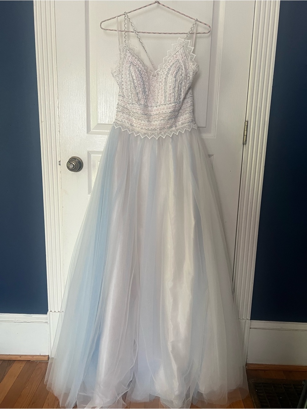 Formal gown. Excellent condition. Size 2.